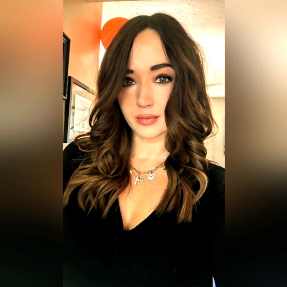 Meet your Posher, Charlotte